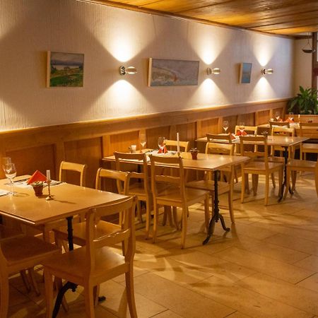 Hotel Zum Alten Schweizer Twann Екстериор снимка