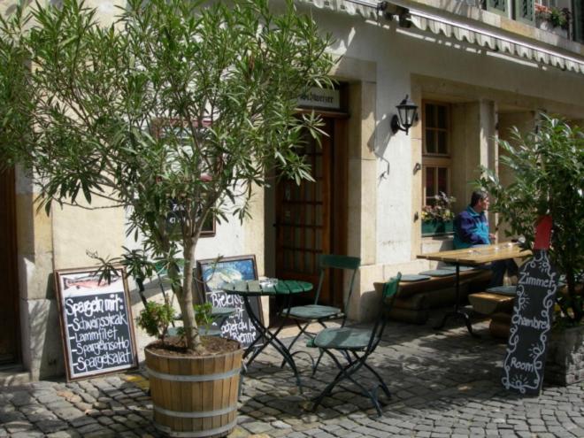Hotel Zum Alten Schweizer Twann Екстериор снимка