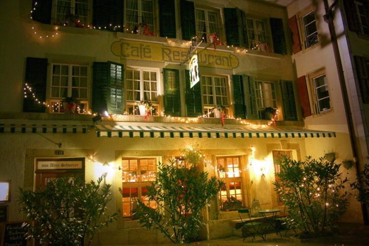 Hotel Zum Alten Schweizer Twann Екстериор снимка